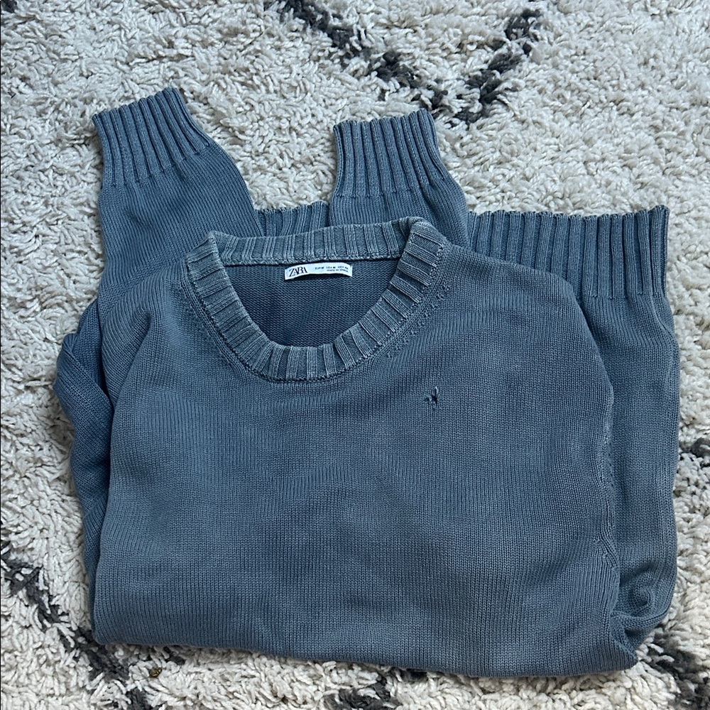 Zara Men's Charcoal Crewneck Sweater